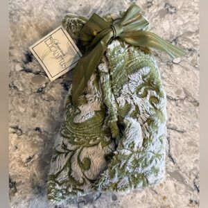 Brand New Sonoma Eucalyptus Sinus Mask